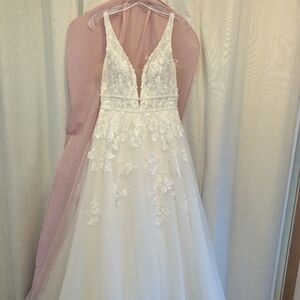 Essense of Australia wedding dress